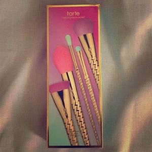 NIB limited Tarte unicorn brushes-Authentic